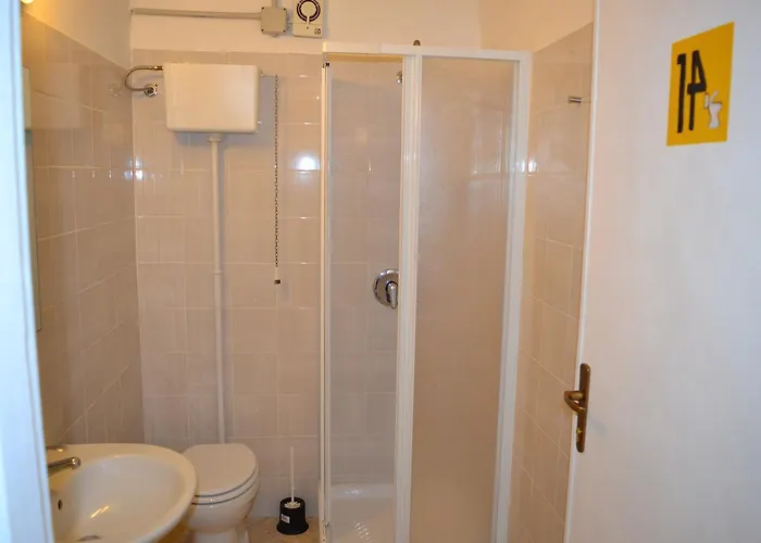 Dimora ホステル *