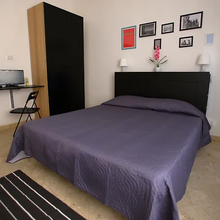 Dimora Hostel *