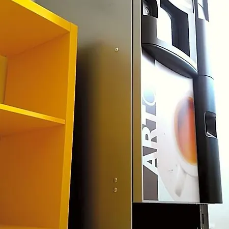 Dimora Hostel *